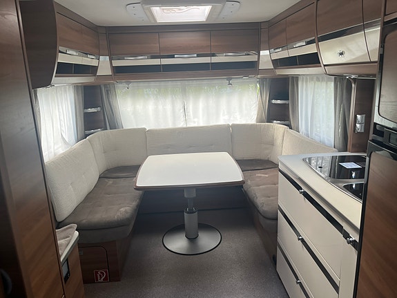 Dethleffs Nomad 730 FKR Snow 9 of 25