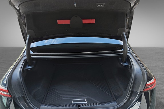 BMW i5 20 of 21