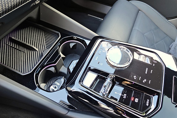 BMW i5 15 of 21