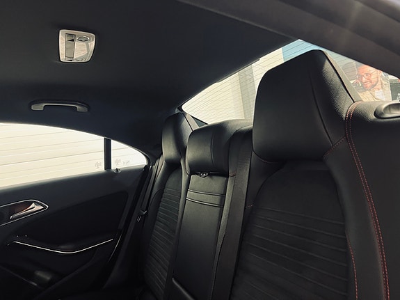 Mercedes-Benz CLA180 15 of 30