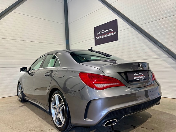 Mercedes-Benz CLA180 11 of 30