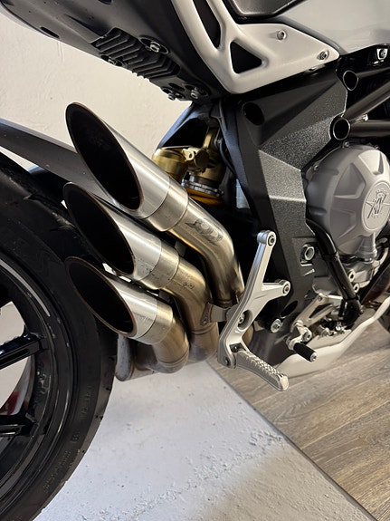 MV Agusta Brutale 800 Dragster 5 of 5