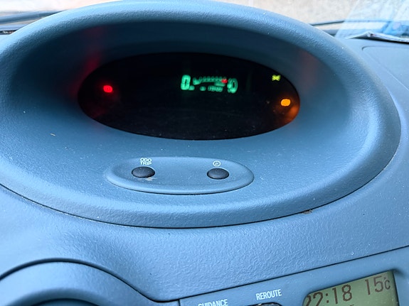 Toyota Yaris 27 of 30
