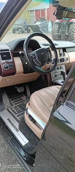 Land Rover Range Rover 5 of 5