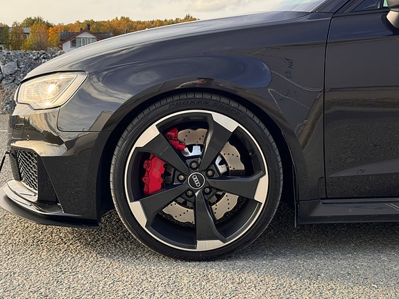 Audi RS3 7 of 30