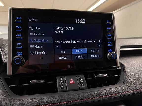 Toyota RAV4 Plug-in Hybrid 29 of 30