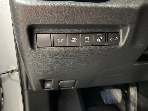 Toyota RAV4 Plug-in Hybrid 24 of 30