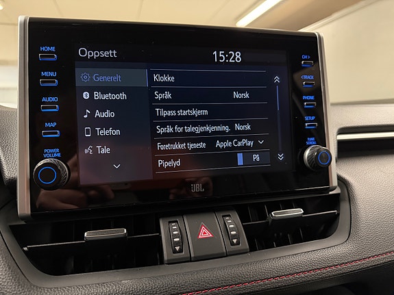Toyota RAV4 Plug-in Hybrid 27 of 30