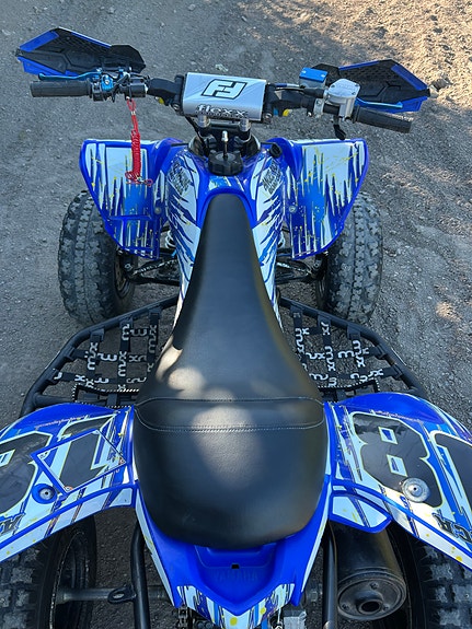 Yamaha YFM 250r 6 of 12