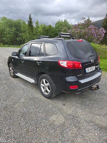 Hyundai Santa Fe 2 of 5