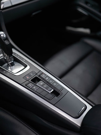 Porsche 911 9 of 15