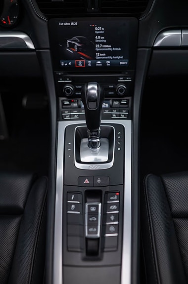 Porsche 911 10 of 15