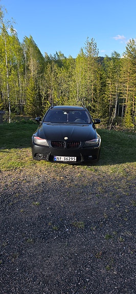 BMW 316i 5 of 5