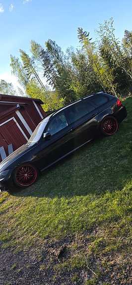 BMW 316i 3 of 5