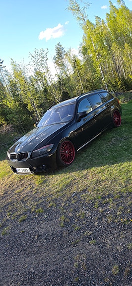 BMW 316i 4 of 5