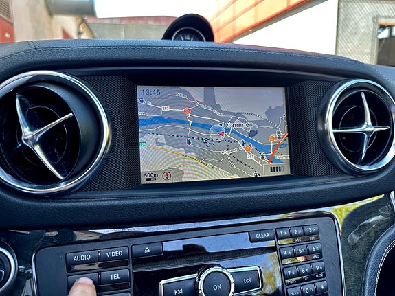 Mercedes-Benz SL63 22 of 30