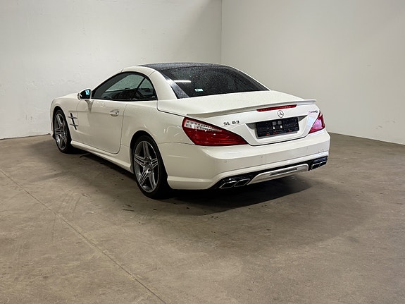 Mercedes-Benz SL63 15 of 30