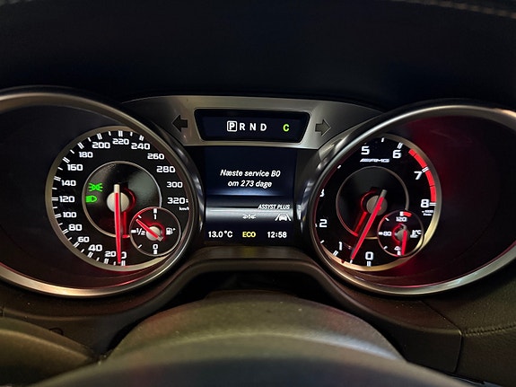 Mercedes-Benz SL63 25 of 30