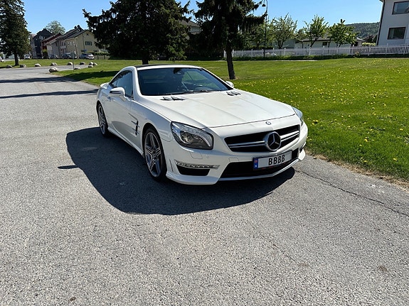 Mercedes-Benz SL63 16 of 30