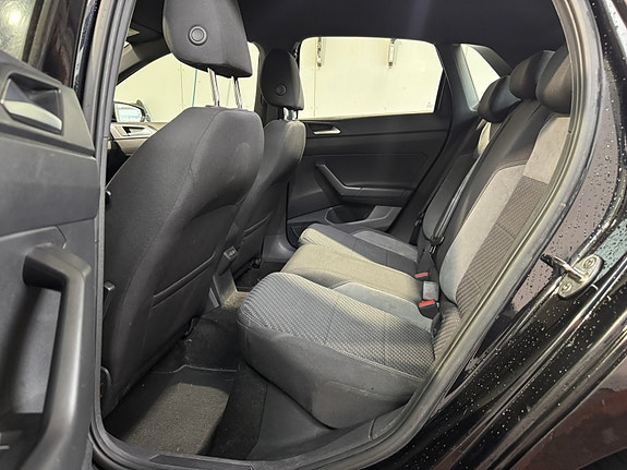 Volkswagen Polo 27 of 30