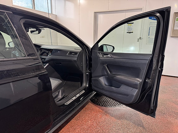 Volkswagen Polo 20 of 30