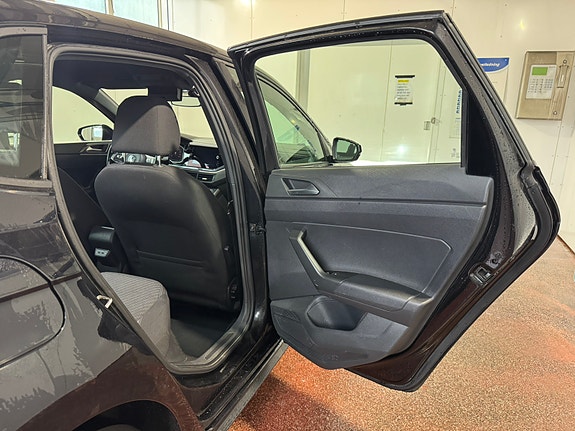 Volkswagen Polo 23 of 30