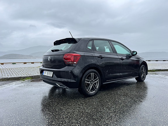 Volkswagen Polo 13 of 30