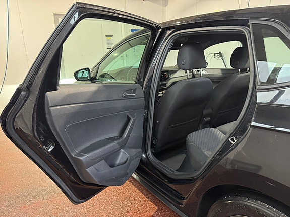Volkswagen Polo 26 of 30