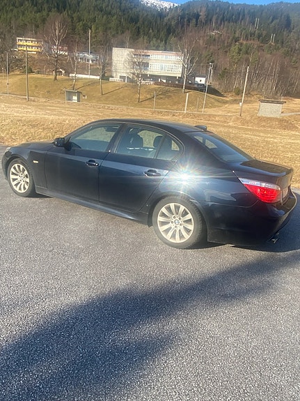 BMW 520d 3 of 9