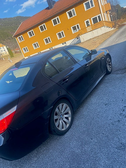BMW 520d 4 of 9