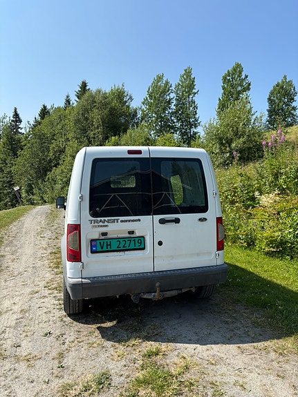 Ford Transit Connect 3 of 3