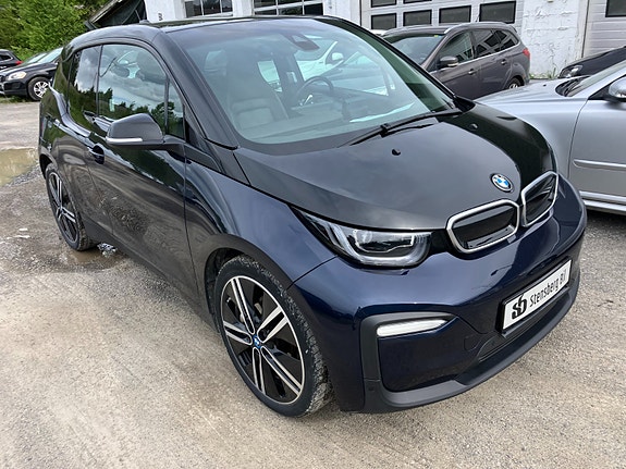 BMW i3 2 of 5