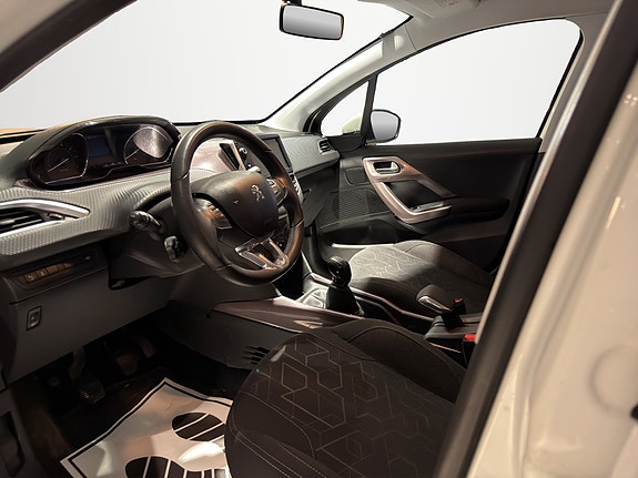 Peugeot 2008 17 of 27