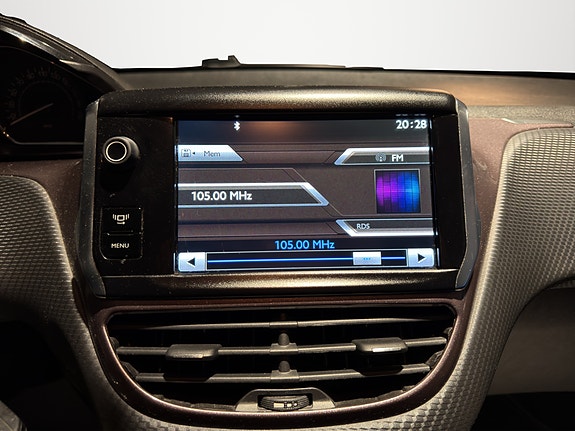 Peugeot 2008 26 of 27