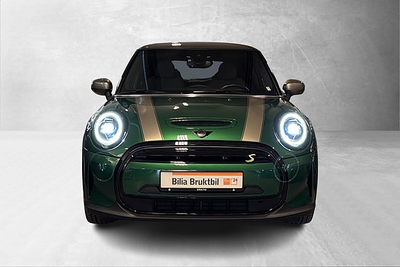 MINI Cooper SE 4 of 5