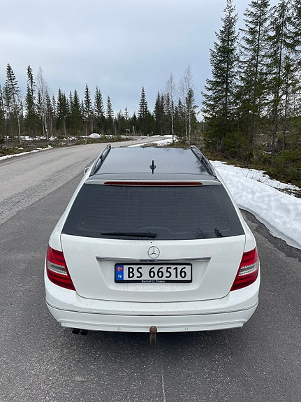 Mercedes-Benz C180 5 of 11