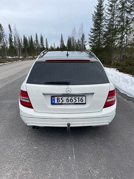 Mercedes-Benz C180 4 of 11
