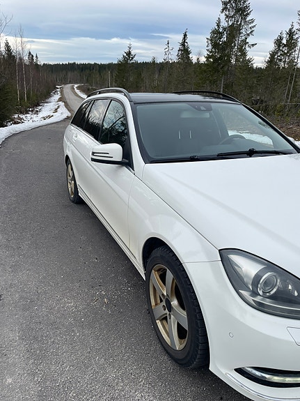 Mercedes-Benz C180 3 of 11