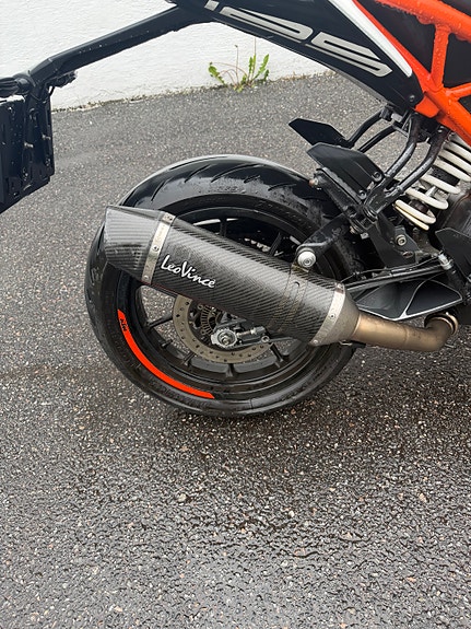 KTM 125 Duke 4 of 4