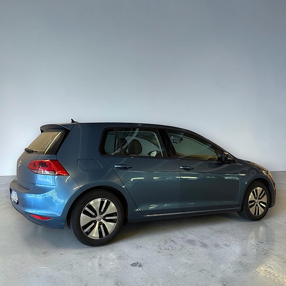 Volkswagen e-Golf VII 5 of 23