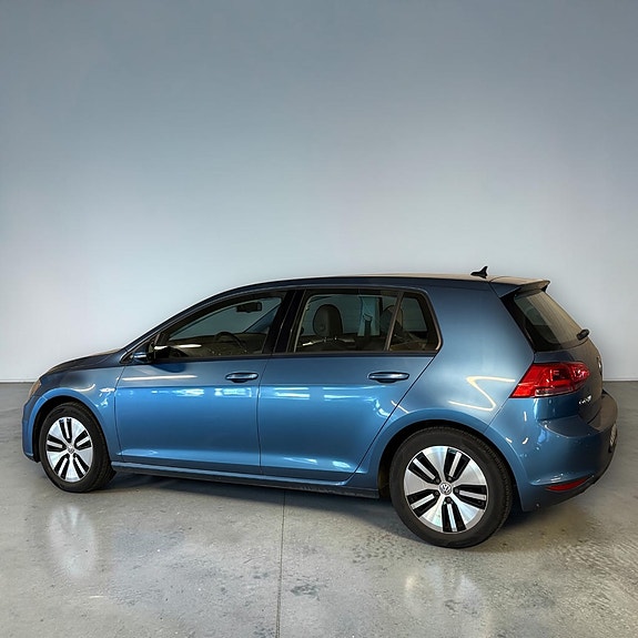Volkswagen e-Golf VII 9 of 23