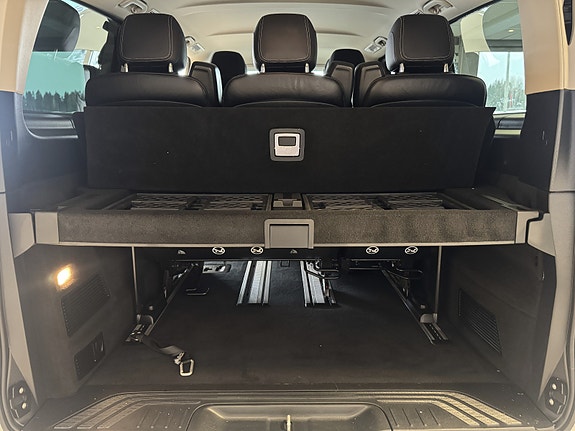 Mercedes-Benz EQV300 23 of 30
