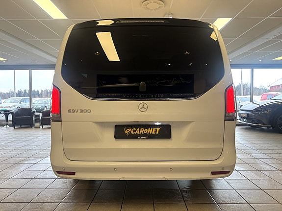 Mercedes-Benz EQV300 21 of 30