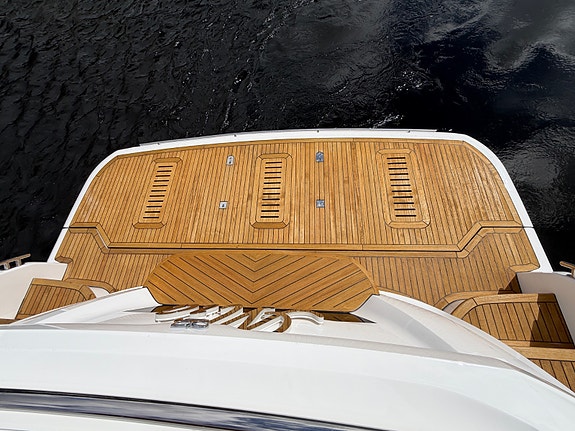 Princess F62 Hardtop med el skyvetak. Seakeeper, støste maskiner, fullutstyrt bå 12 of 30
