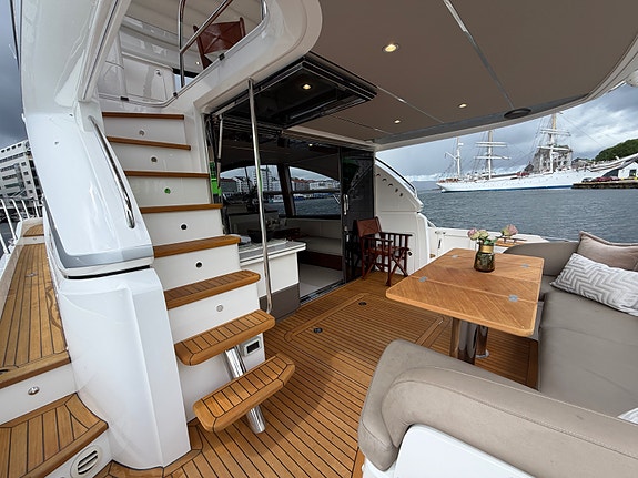 Princess F62 Hardtop med el skyvetak. Seakeeper, støste maskiner, fullutstyrt bå 17 of 30
