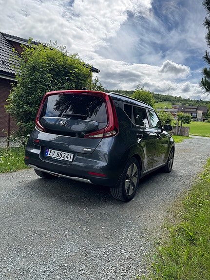 Kia e-Soul 5 of 21