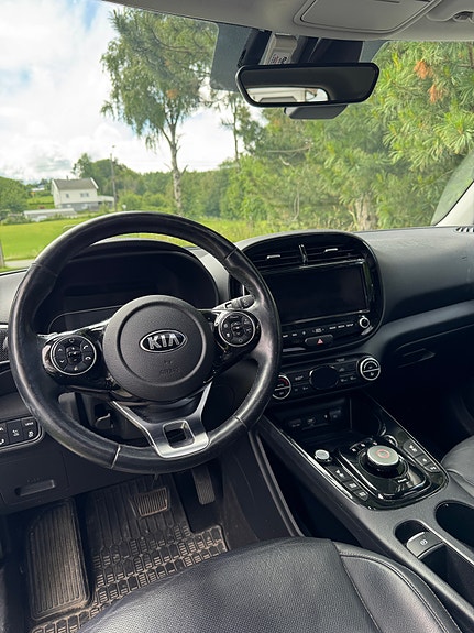 Kia e-Soul 12 of 21