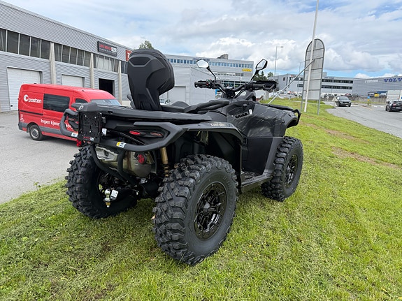 Can-Am Outlander MAX Backcountry 1000R 8 of 14
