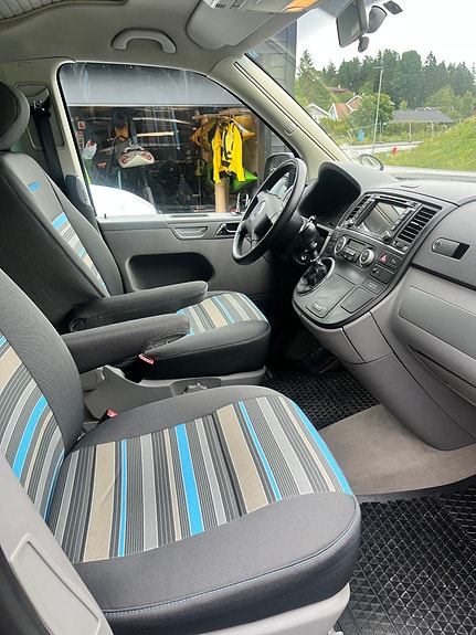 Volkswagen California T5 4 Motion 4 of 9