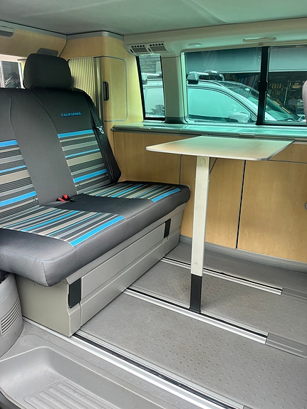 Volkswagen California T5 4 Motion 5 of 9